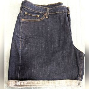 Levi's Classic Plus Size Cuffed Shorts